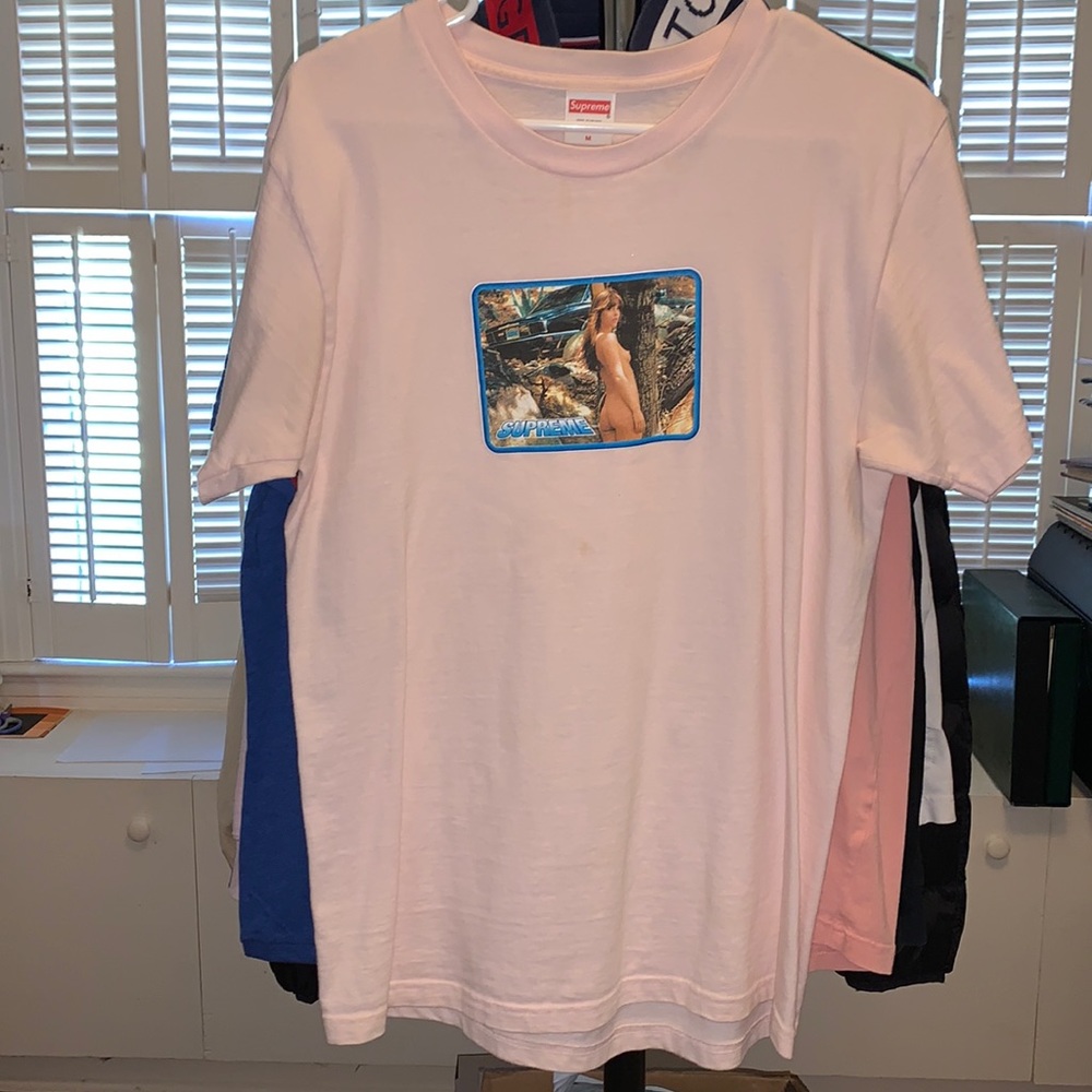 AUTHENTIC SUPREME TEE